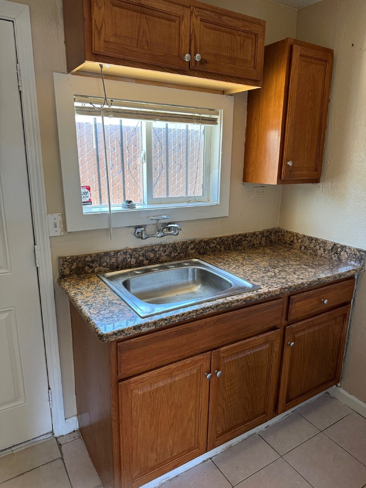 676 N Oro #C Ave property image