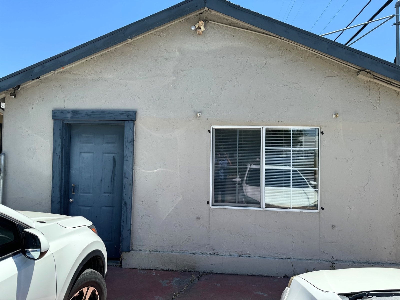 2082 Elmwood Ave property image