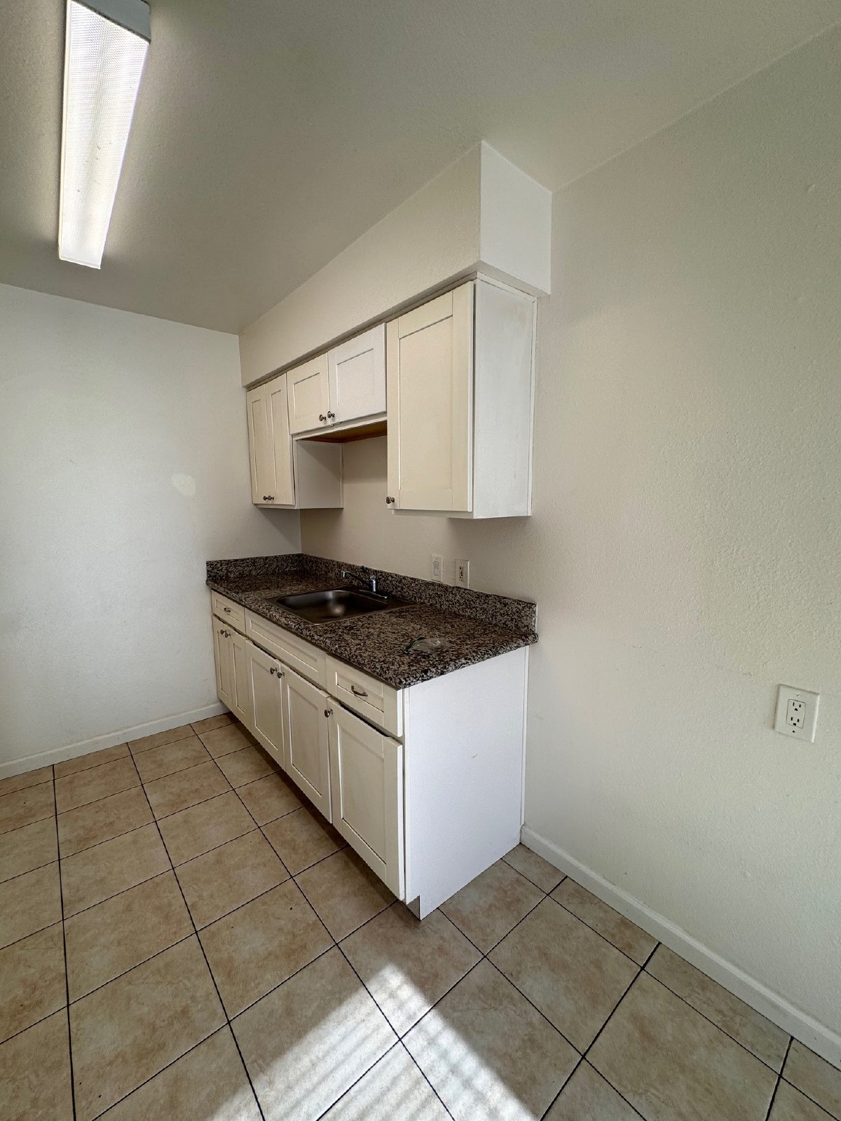 1555 Sonoma Ave Apt 7 property image
