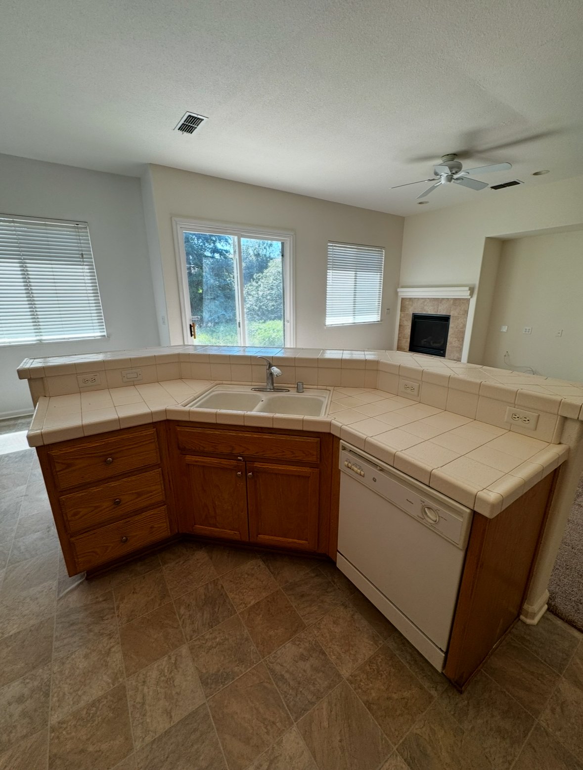 https://youtu.be/Tz6ytZqXNz4?si=fKJs8n_pKmTx6OMS property image