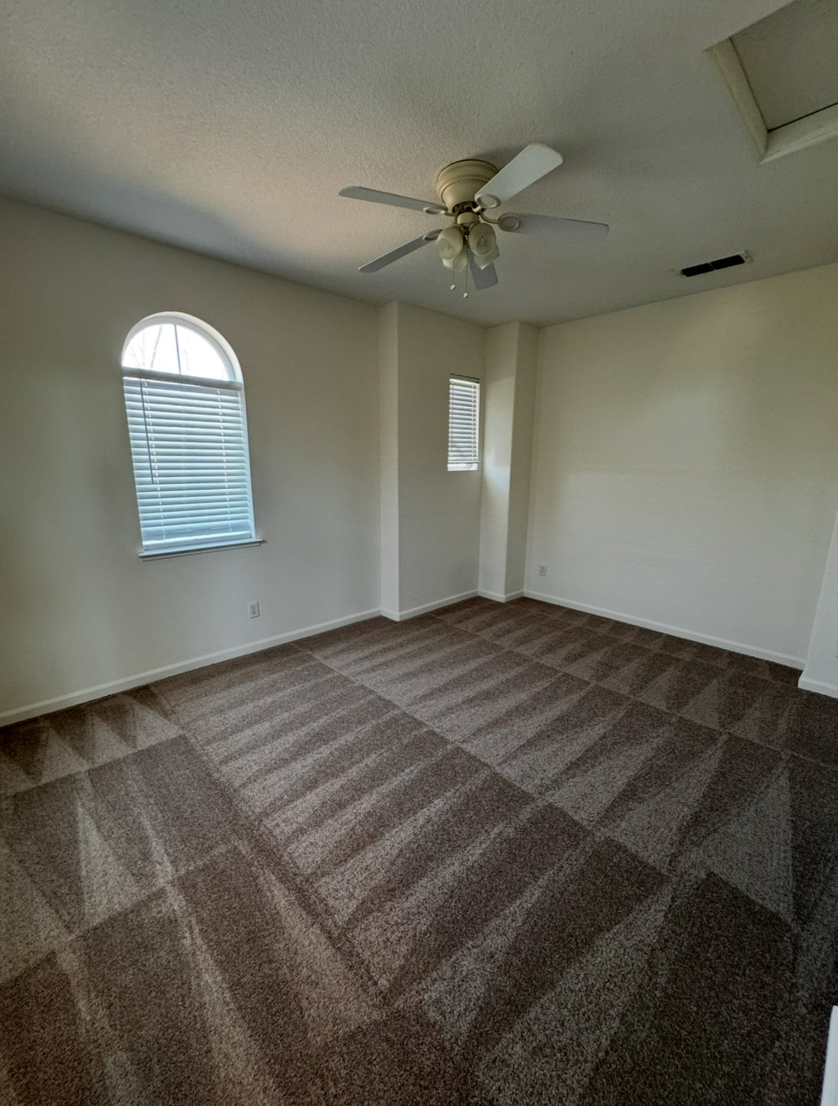 https://youtu.be/Tz6ytZqXNz4?si=fKJs8n_pKmTx6OMS property image