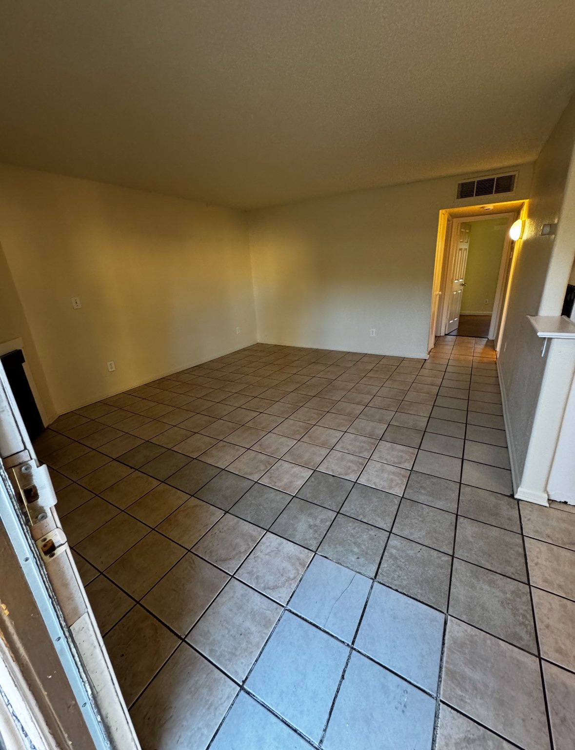 https://youtube.com/shorts/1fvgL8qBdN8?si=P33HqJ_W2ppcY46I property image