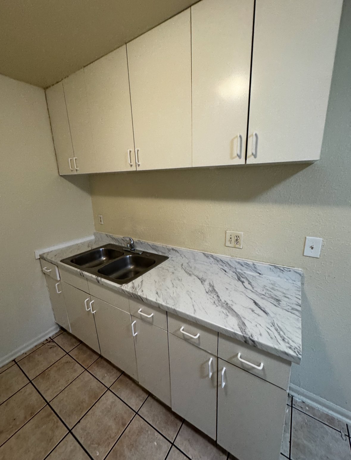 https://youtube.com/shorts/1fvgL8qBdN8?si=P33HqJ_W2ppcY46I property image