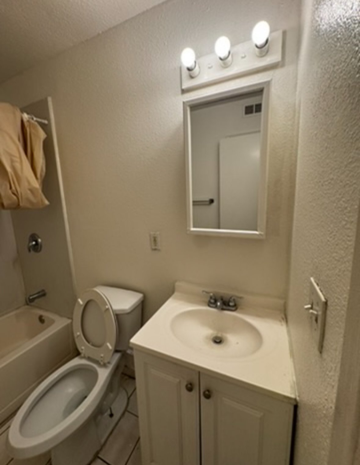 https://youtube.com/shorts/1fvgL8qBdN8?si=P33HqJ_W2ppcY46I property image