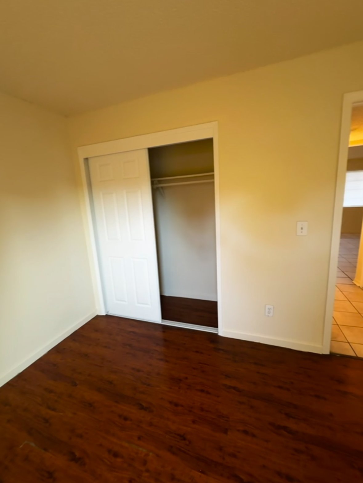 https://youtube.com/shorts/1fvgL8qBdN8?si=P33HqJ_W2ppcY46I property image