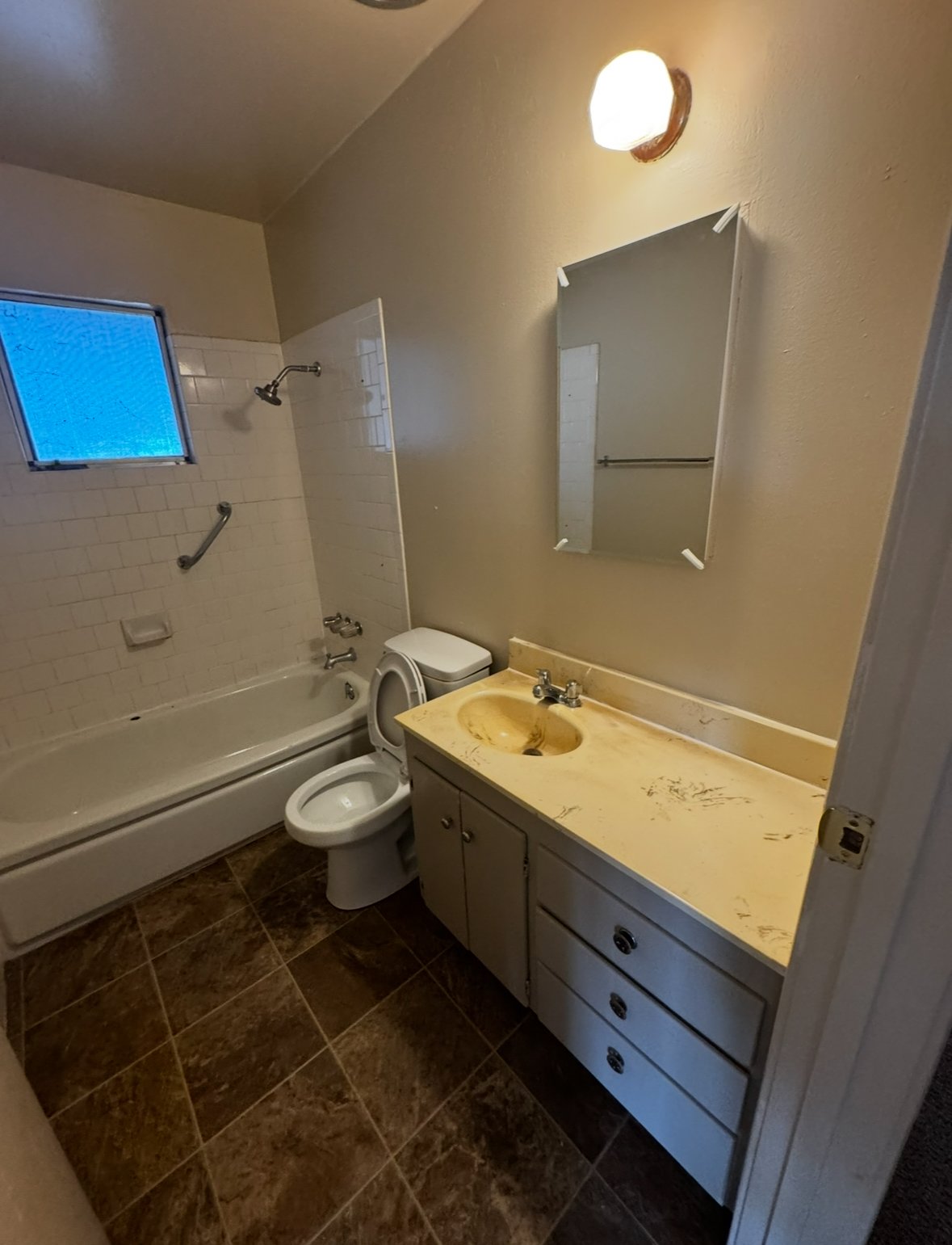 https://youtube.com/shorts/NIr5kaljEfo?si=5hBlVhVN11DlU3R4 property image
