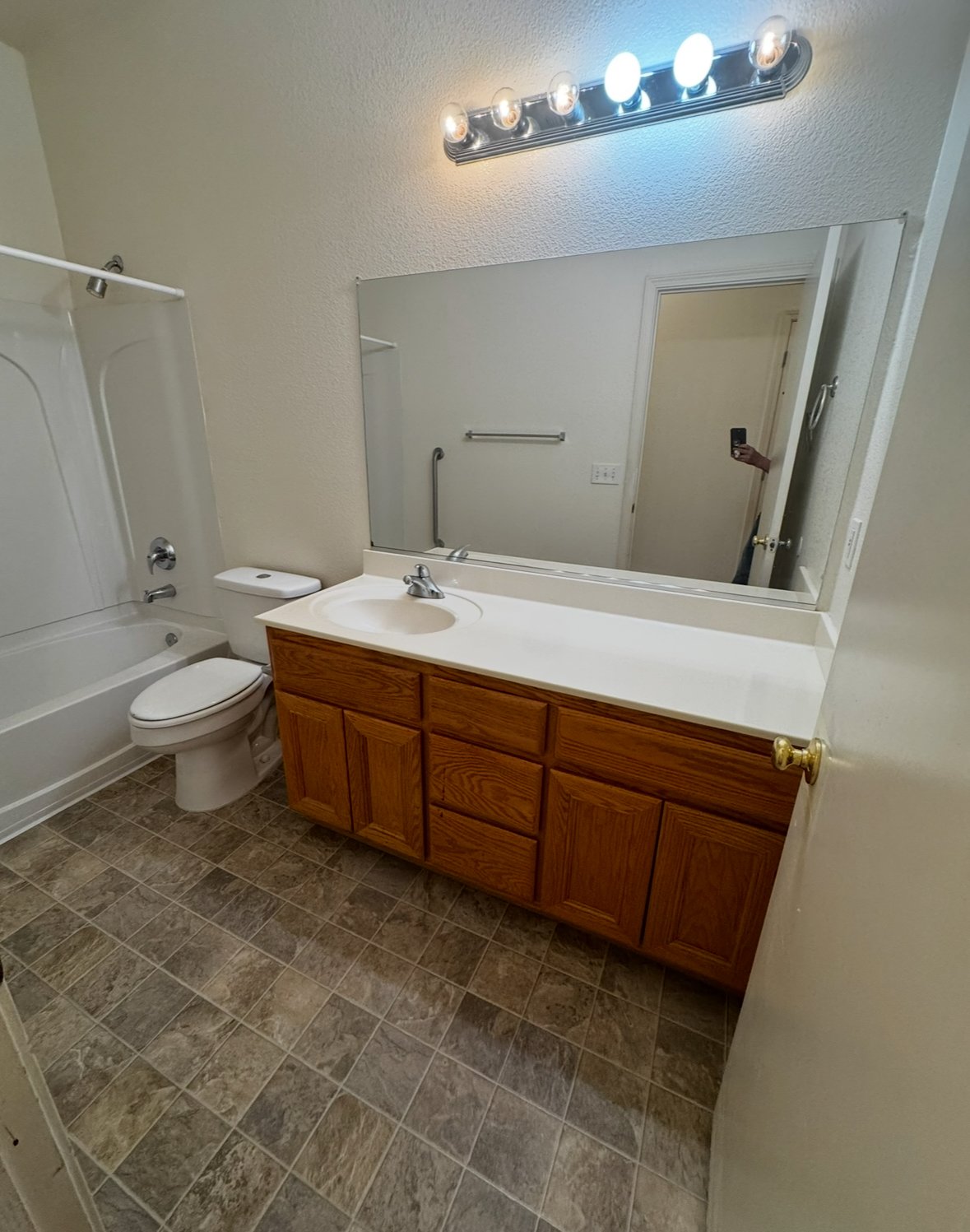 4230 Zeally Lane property image