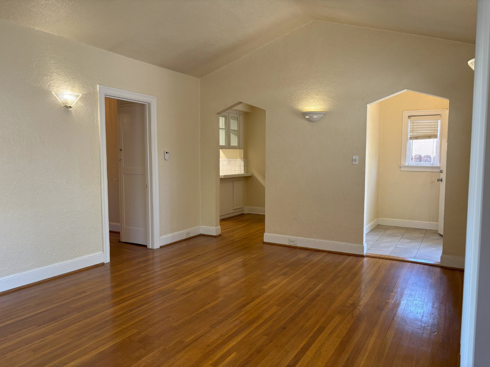 https://youtu.be/Iwo-1vfT7w4?si=gwYdrOPNrK6hMuEG property image