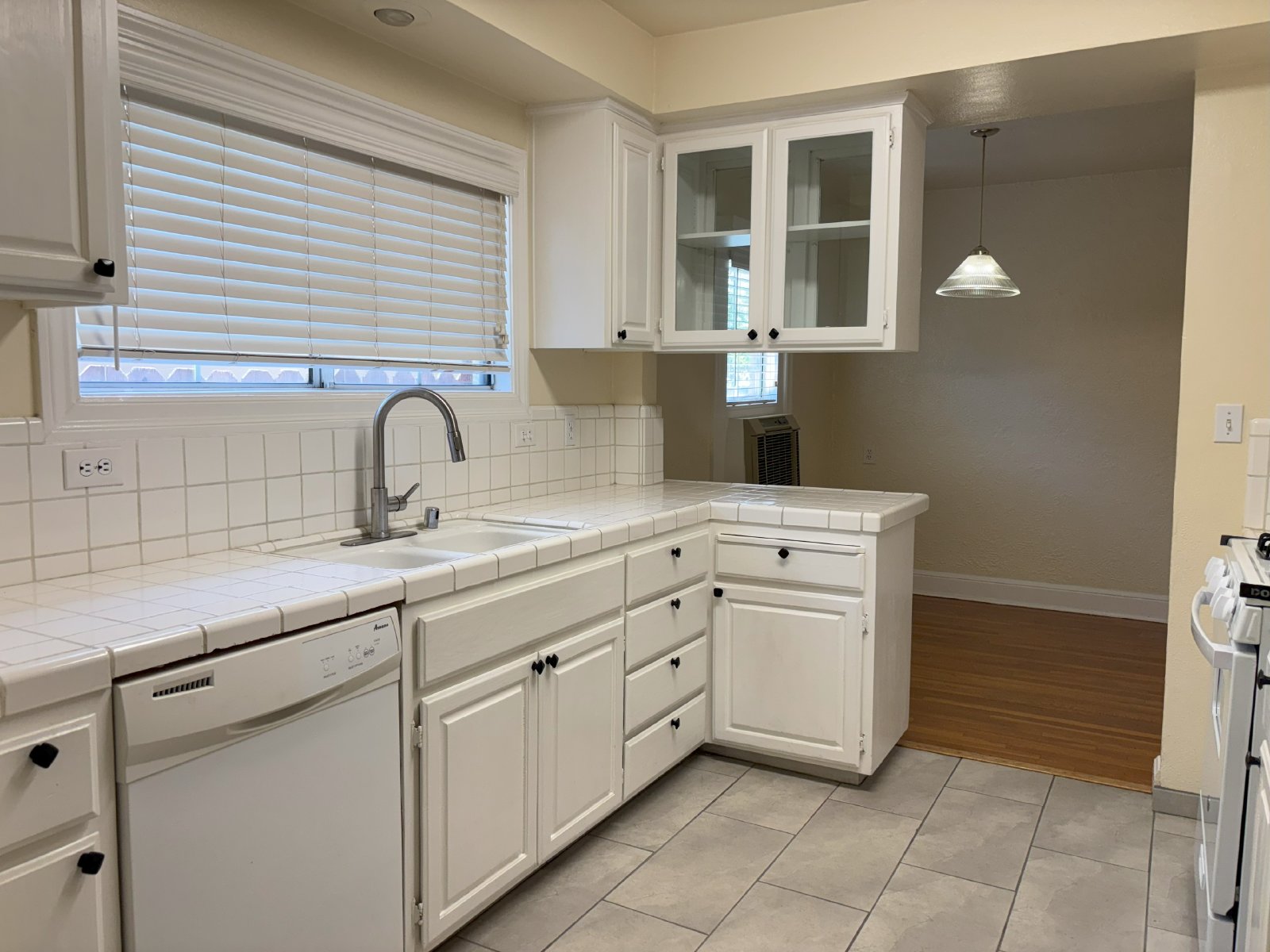 https://youtu.be/Iwo-1vfT7w4?si=gwYdrOPNrK6hMuEG property image