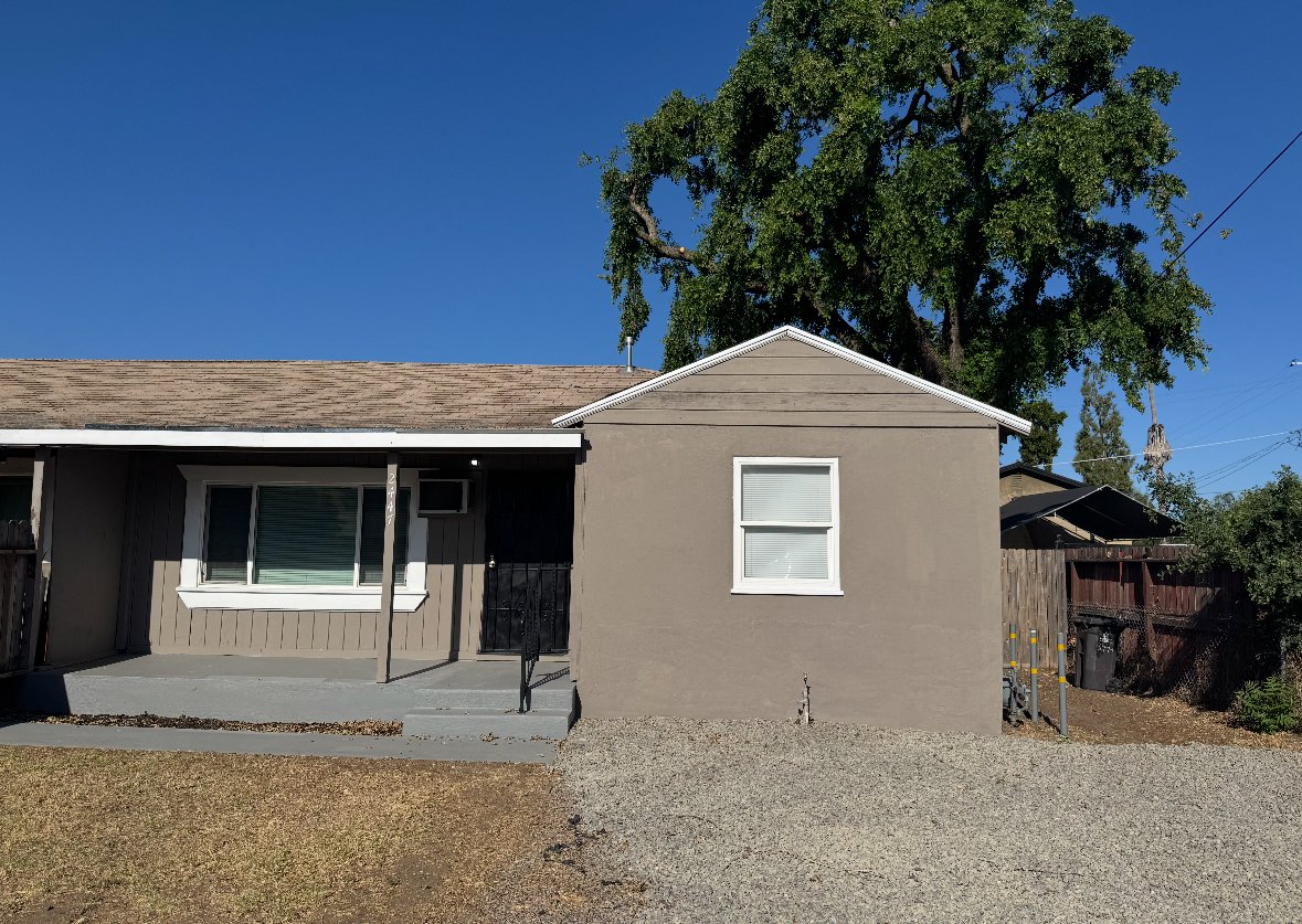Unit B property image