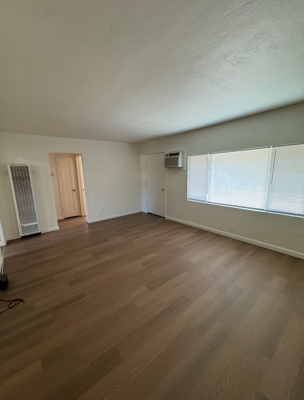 Unit B property image