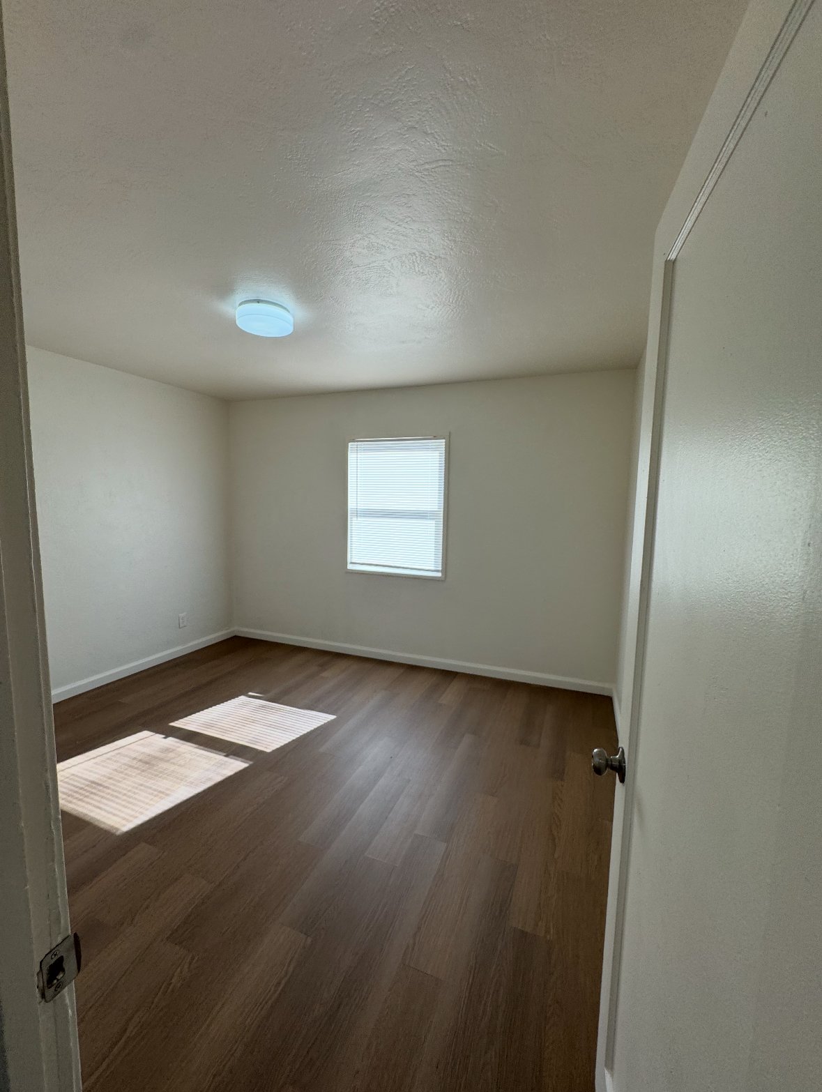Unit B property image