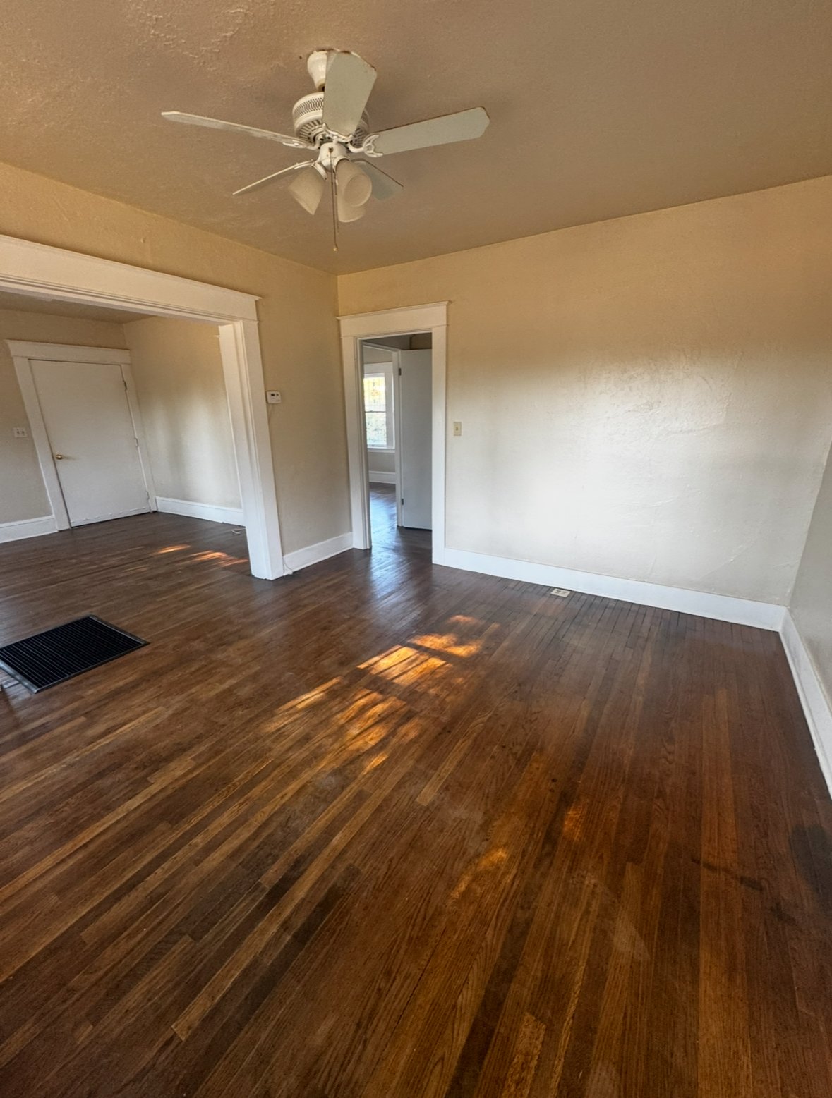 https://youtube.com/shorts/f7WcctRpbm4?feature=shared property image