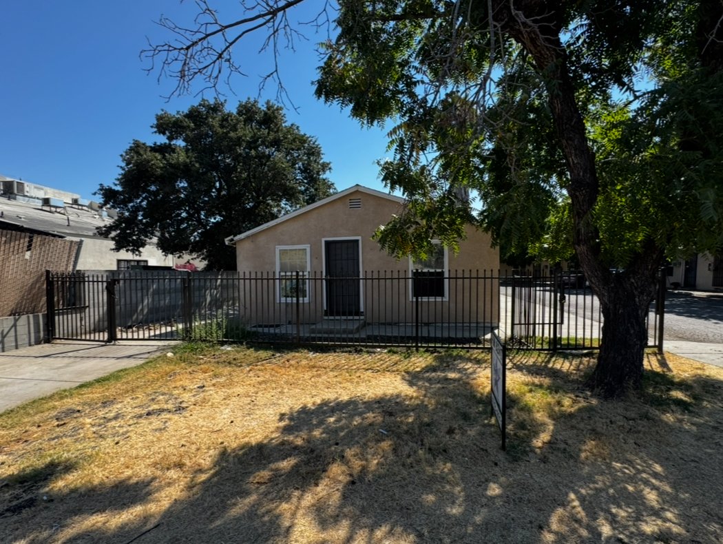 716 N Oro Ave property image