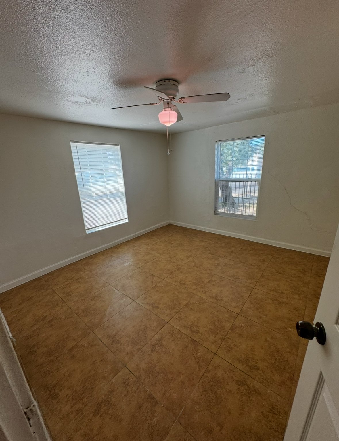 716 N Oro Ave property image