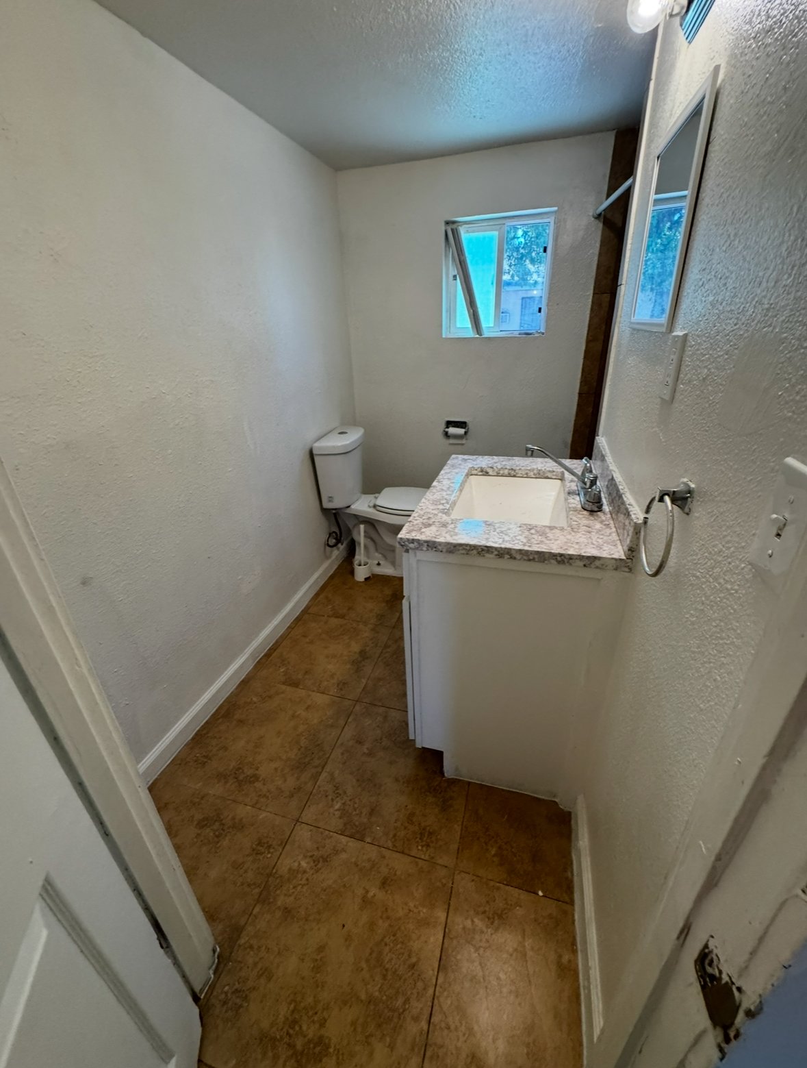 716 N Oro Ave property image