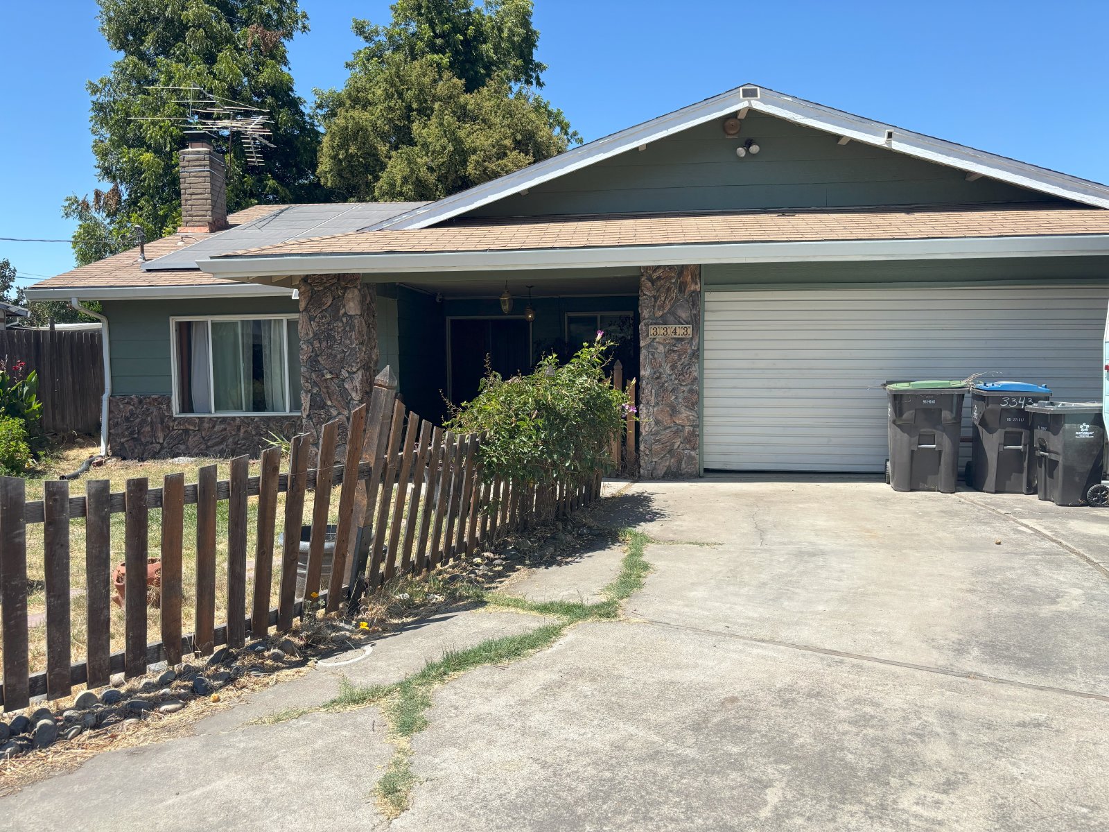 3343 Vans property image