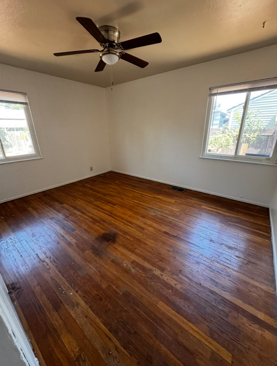 https://youtube.com/shorts/gkR0FFOVnpY?si=iLsjOuSlFhF1sMMs property image