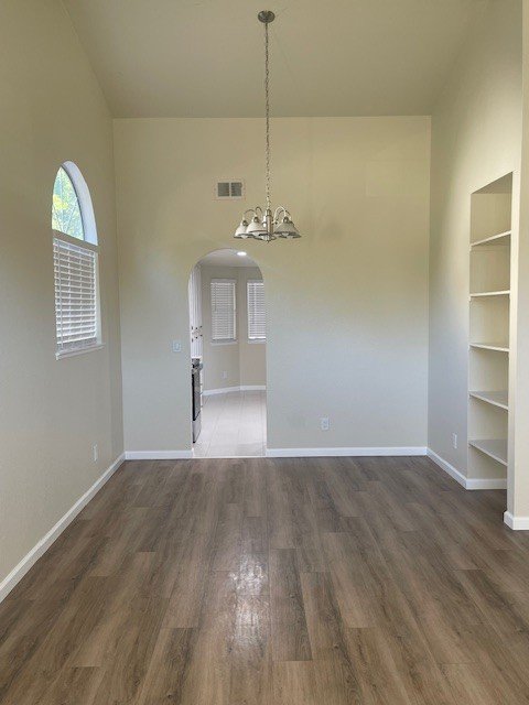 1214 Lloyd Thayer property image