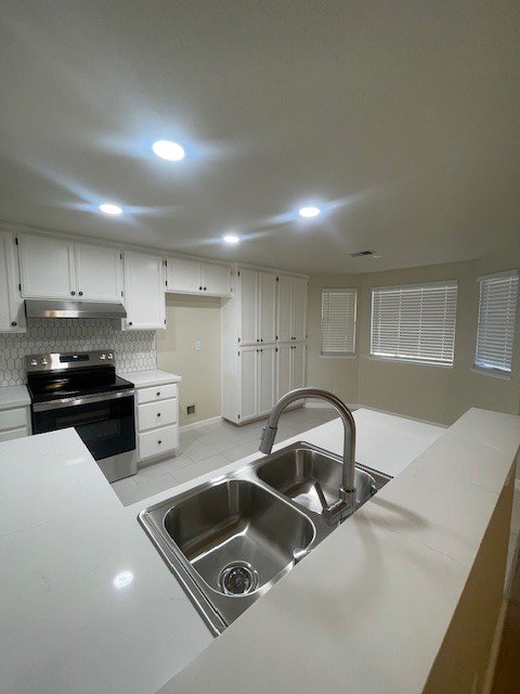 1214 Lloyd Thayer property image