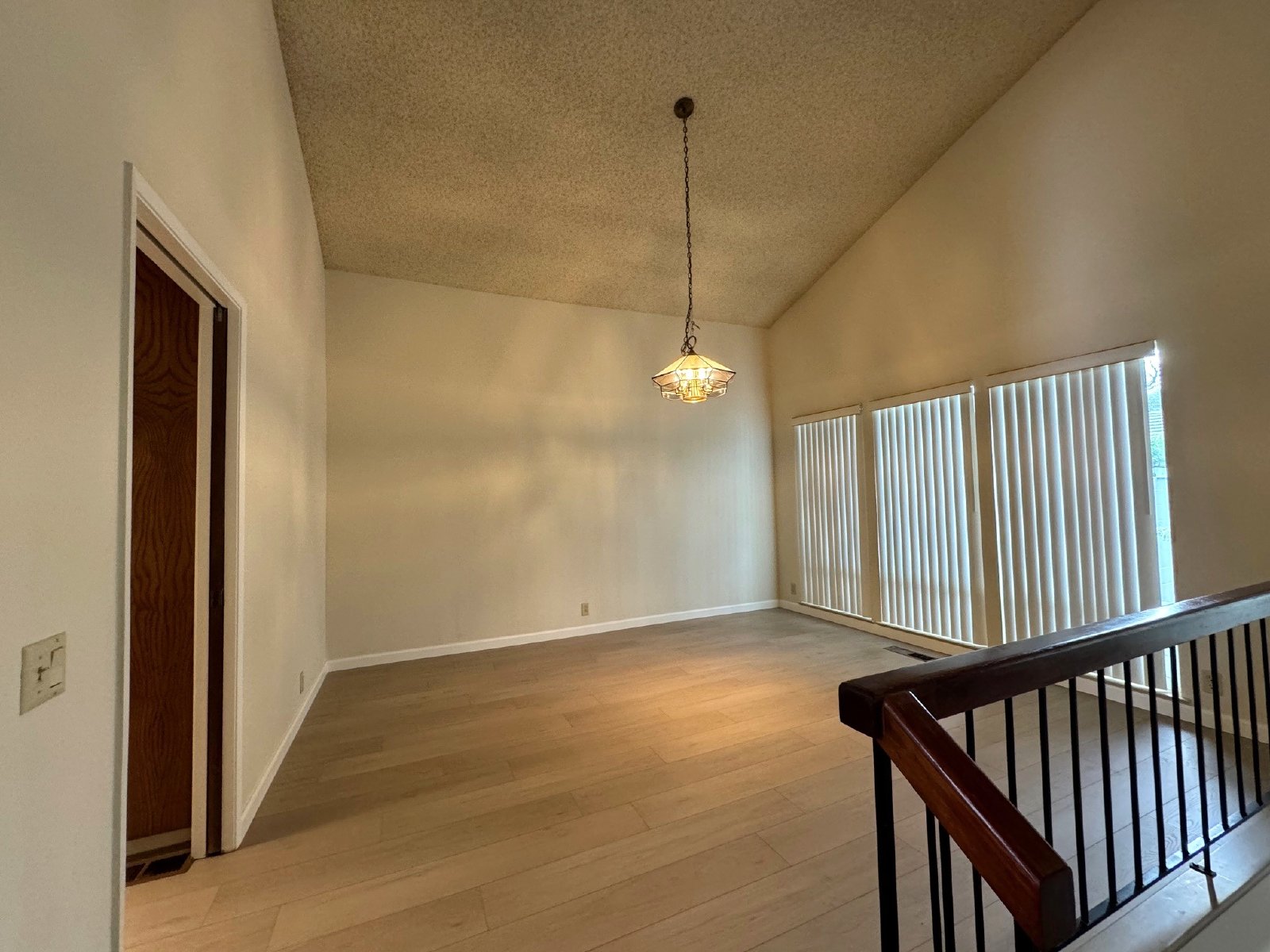 2 Dumfries Court property image