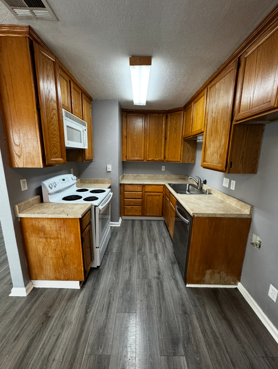 https://youtu.be/zWkFbFOvZNw?si=0Lr4itzWf2nP9wD6 property image