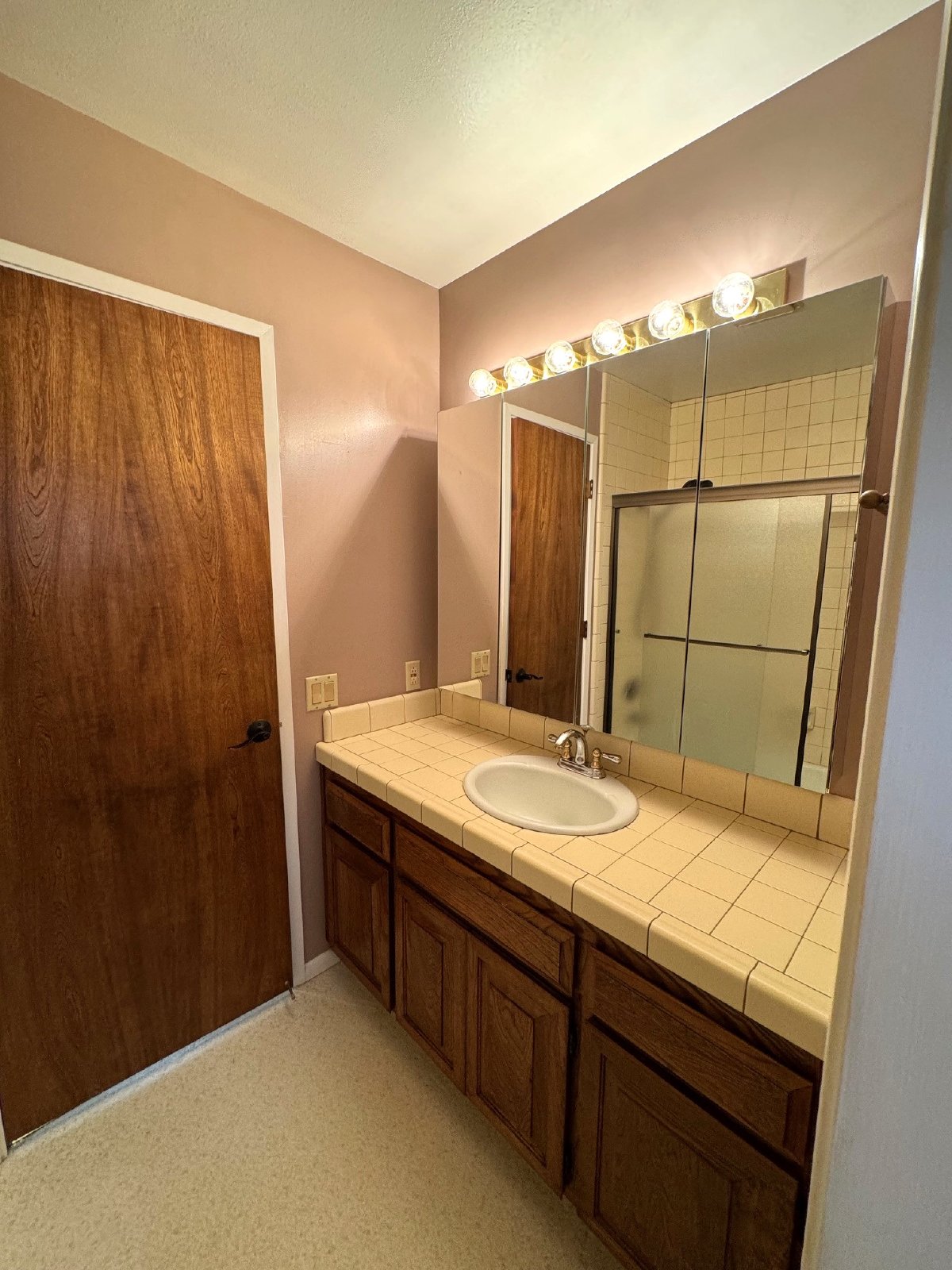 2 Dumfries Court property image