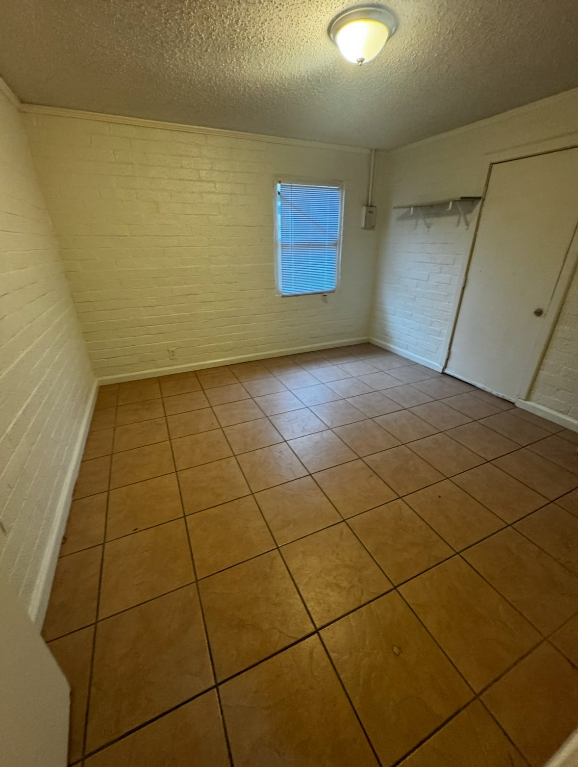 2260 E Hazelton Ave property image