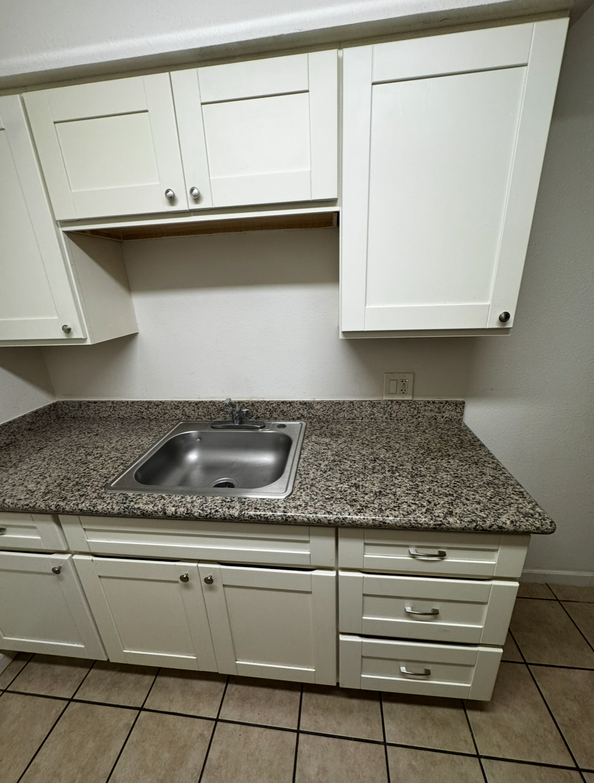 1555 Sonoma Ave Apt 4 property image