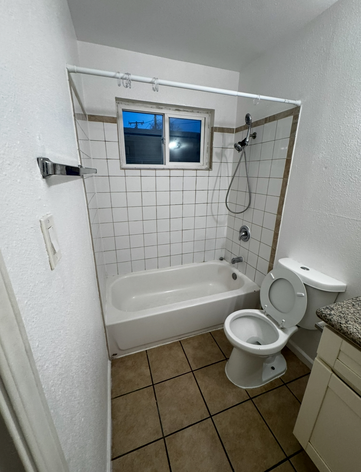 1555 Sonoma Ave Apt 4 property image
