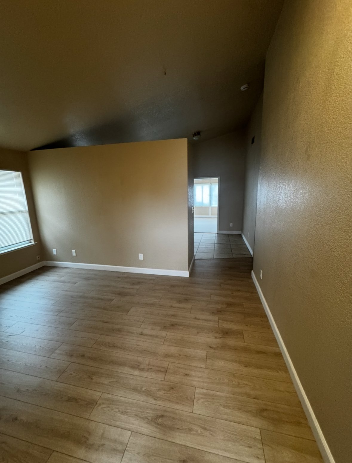 2407 Dry Creek Way Stockton Ca 95206 property image