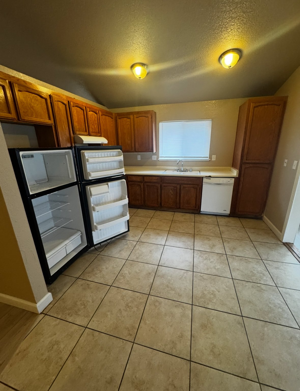 2407 Dry Creek Way Stockton Ca 95206 property image