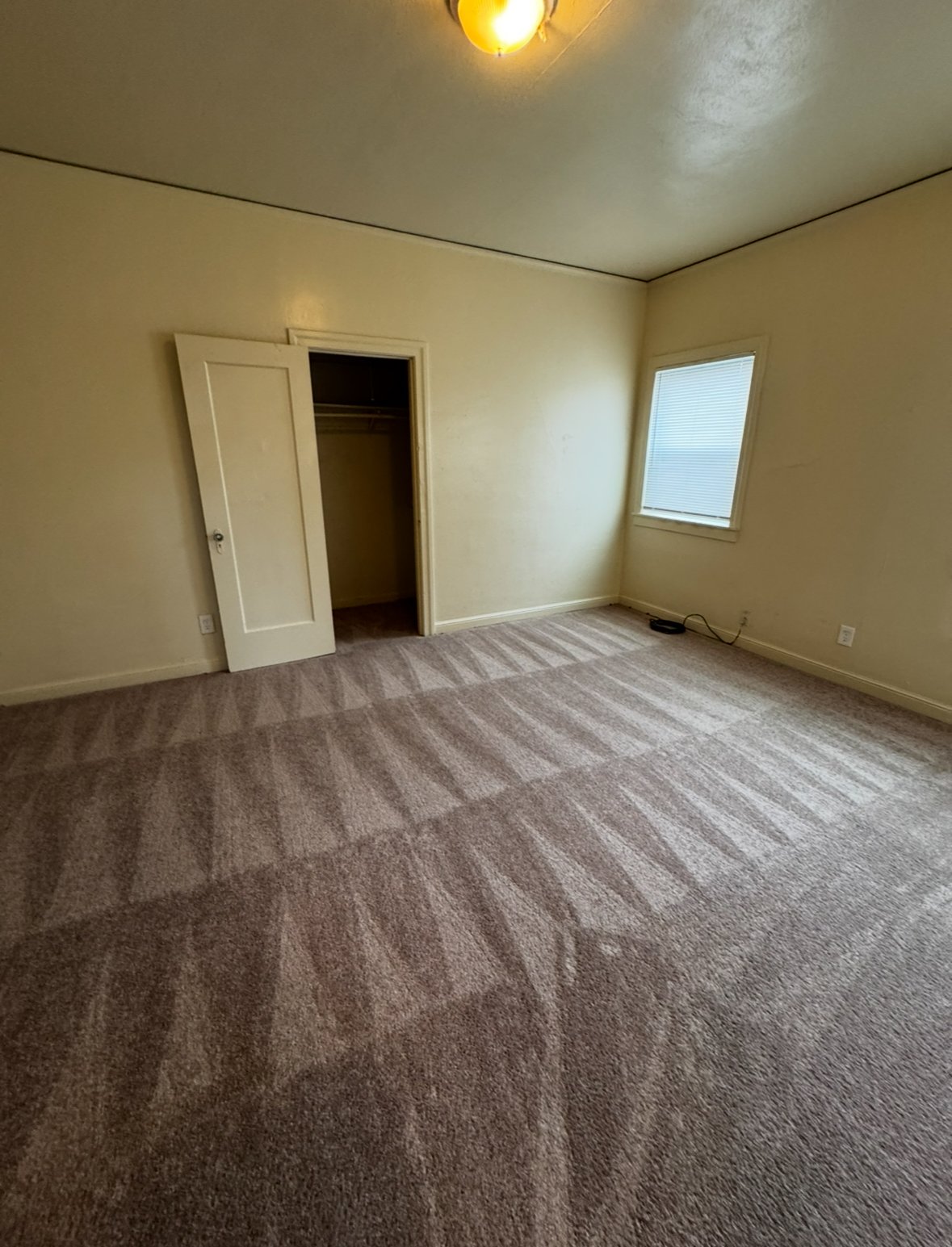 1527 N Edison property image