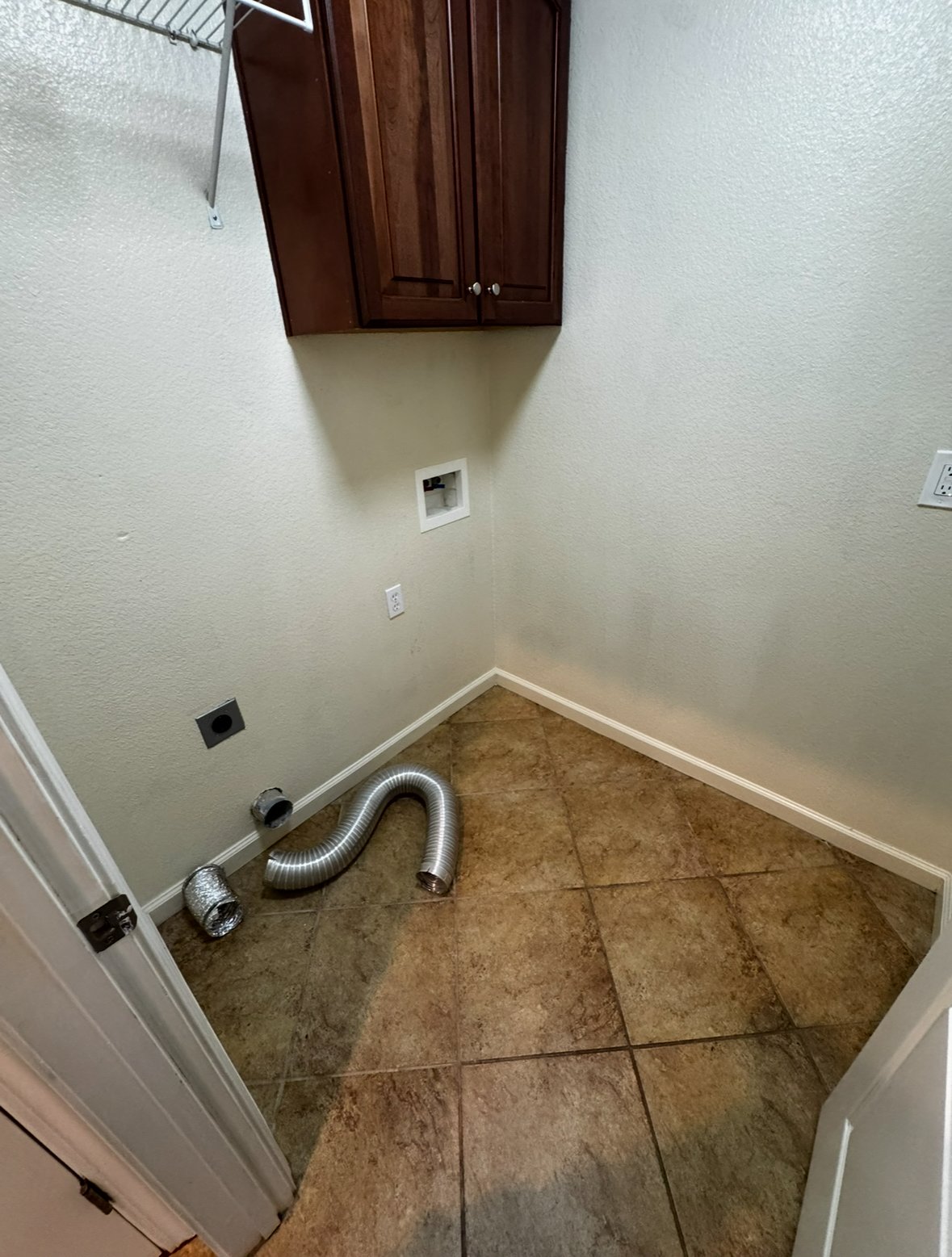 3002 English Oak Circle property image