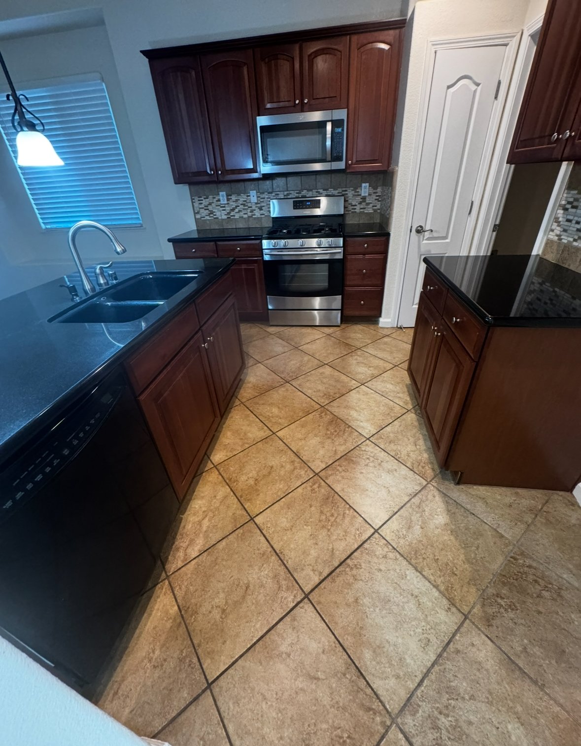 3002 English Oak Circle property image