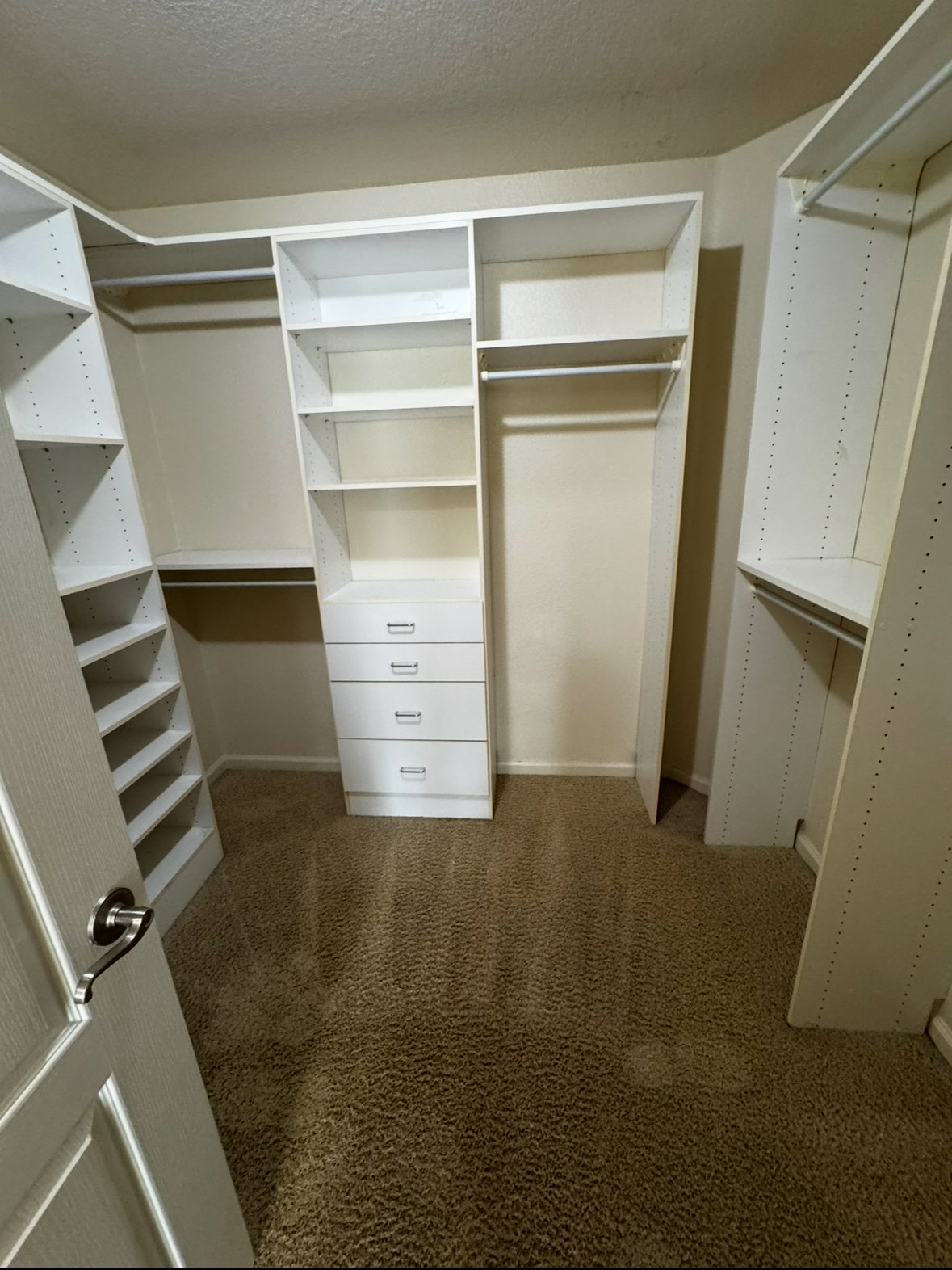 3002 English Oak Circle property image