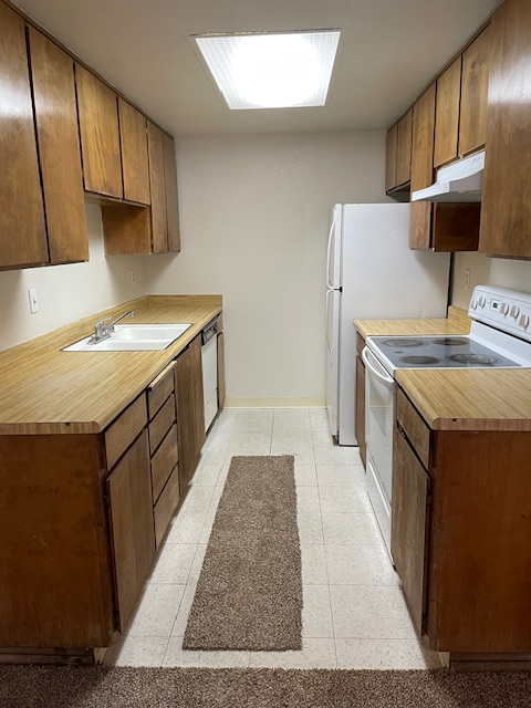 1211 S Central Ave #C property image