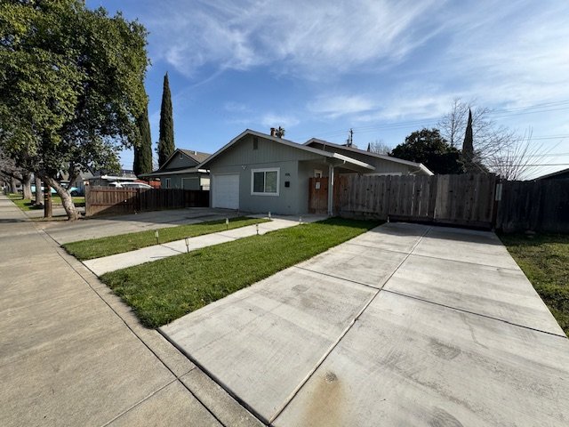 1976 La Jolla Drive property image