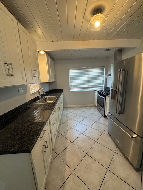 1976 La Jolla Drive property image