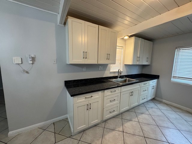 1976 La Jolla Drive property image