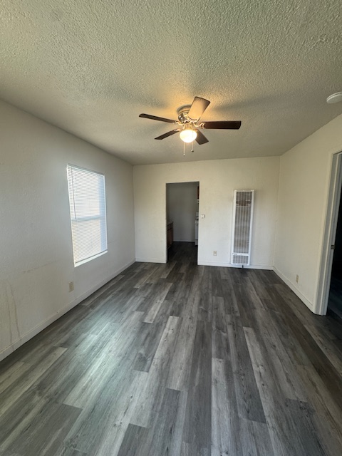 4912 Elvin Ave property image