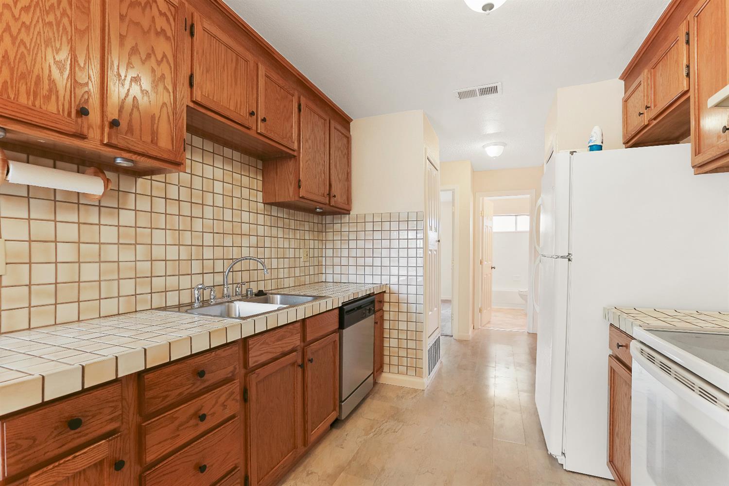 TEMPOARY RENT SPECIAL!!! 3 MONTHS @ $1595 (read description) property image