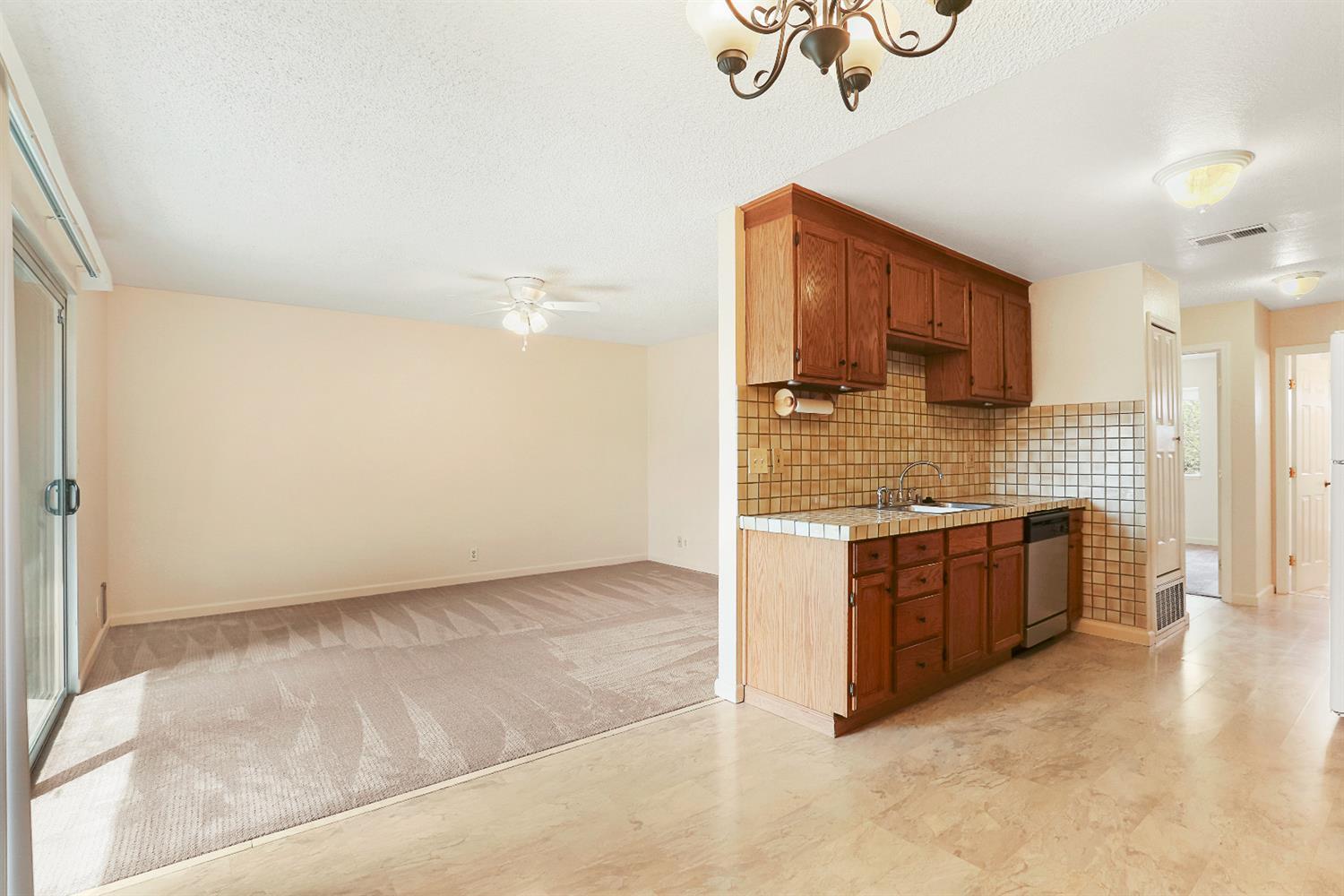 TEMPOARY RENT SPECIAL!!! 3 MONTHS @ $1595 (read description) property image