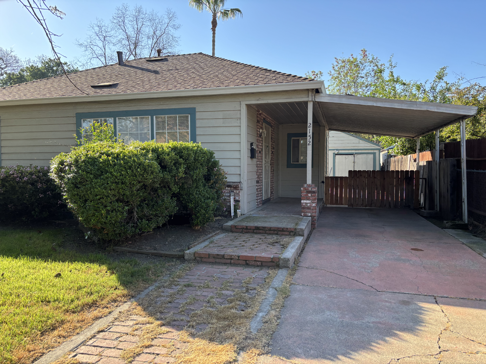 2152 W Rose Stockton Ca 95204 property image