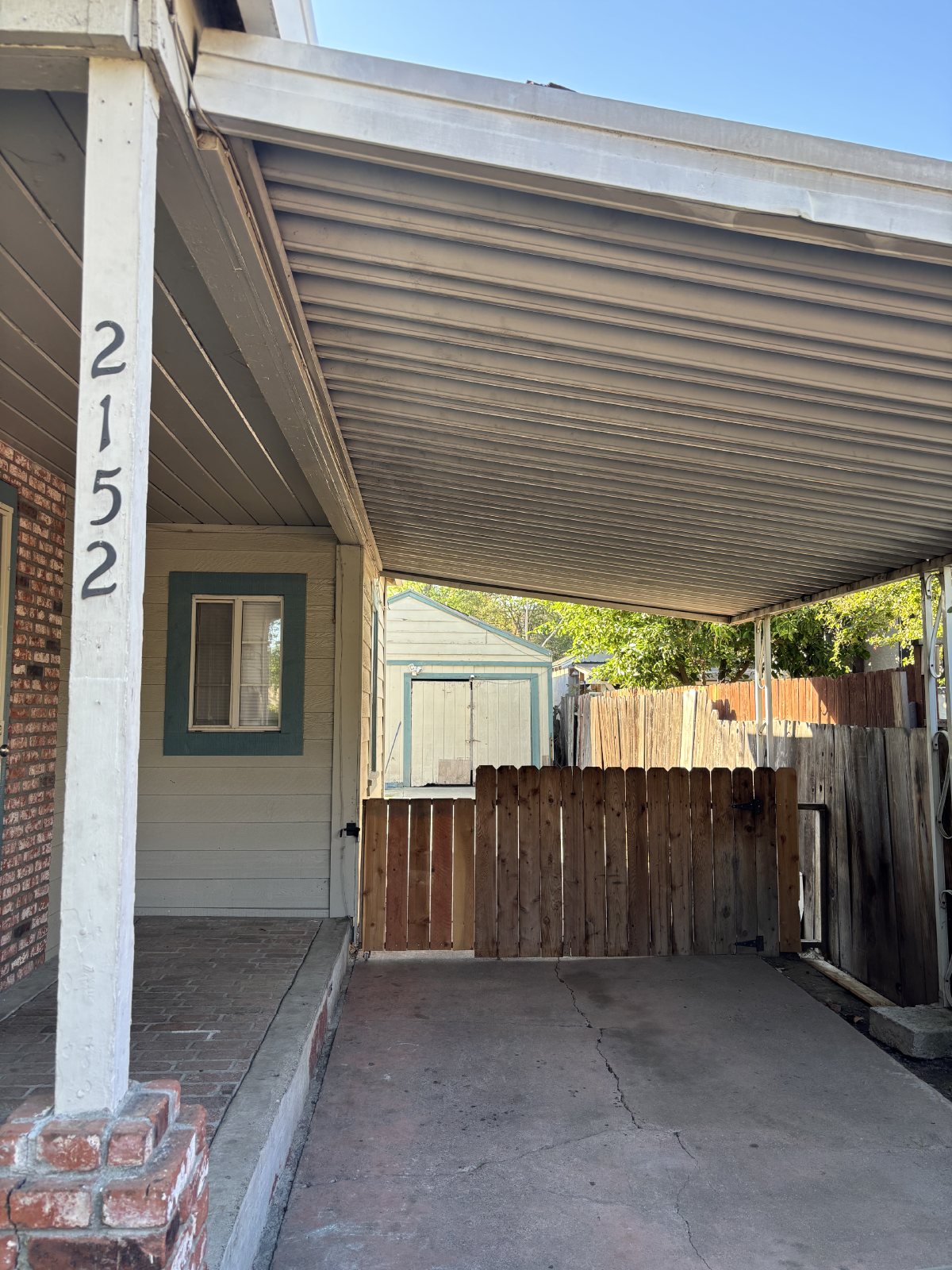 2152 W Rose Stockton Ca 95204 property image