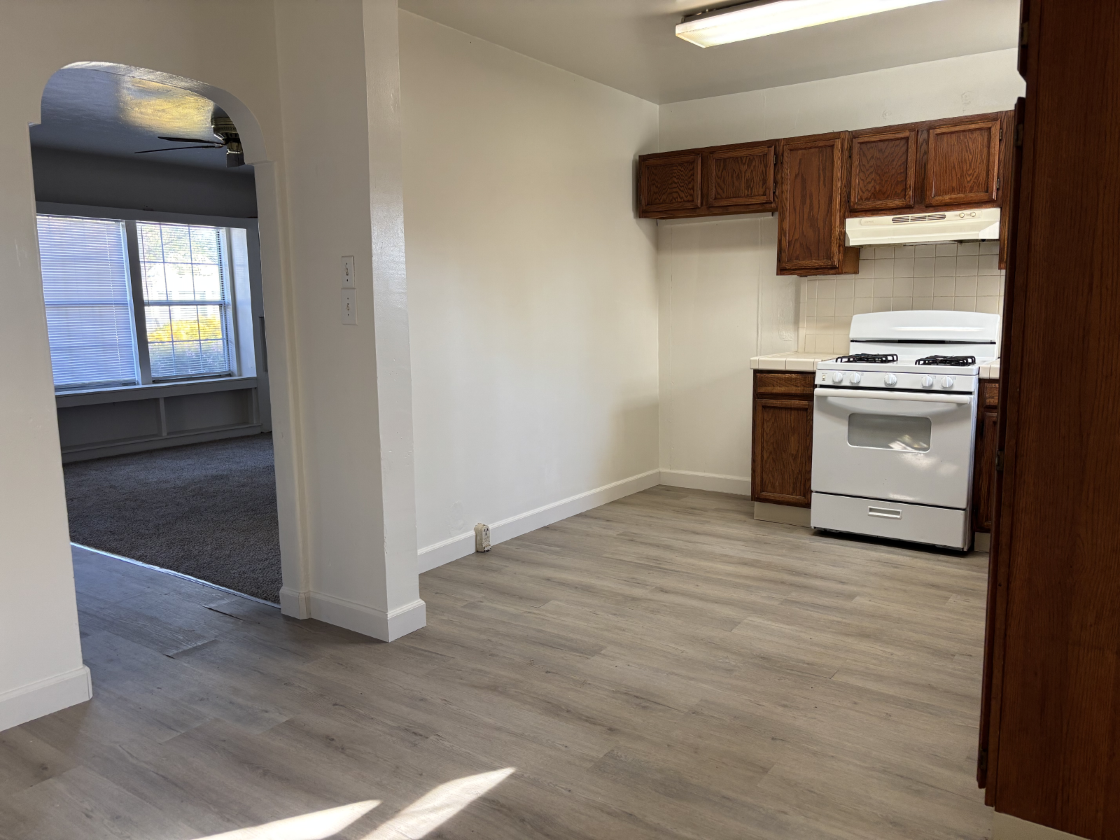 2152 W Rose Stockton Ca 95204 property image