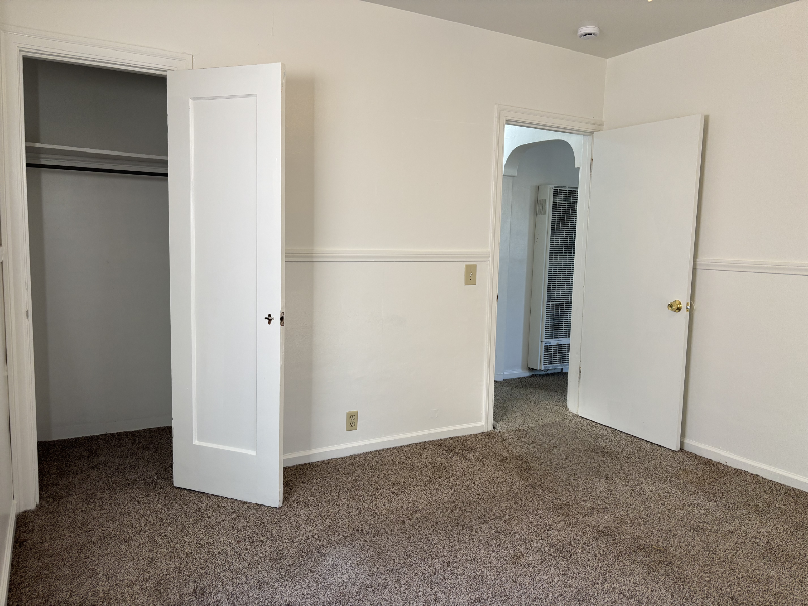 2152 W Rose Stockton Ca 95204 property image