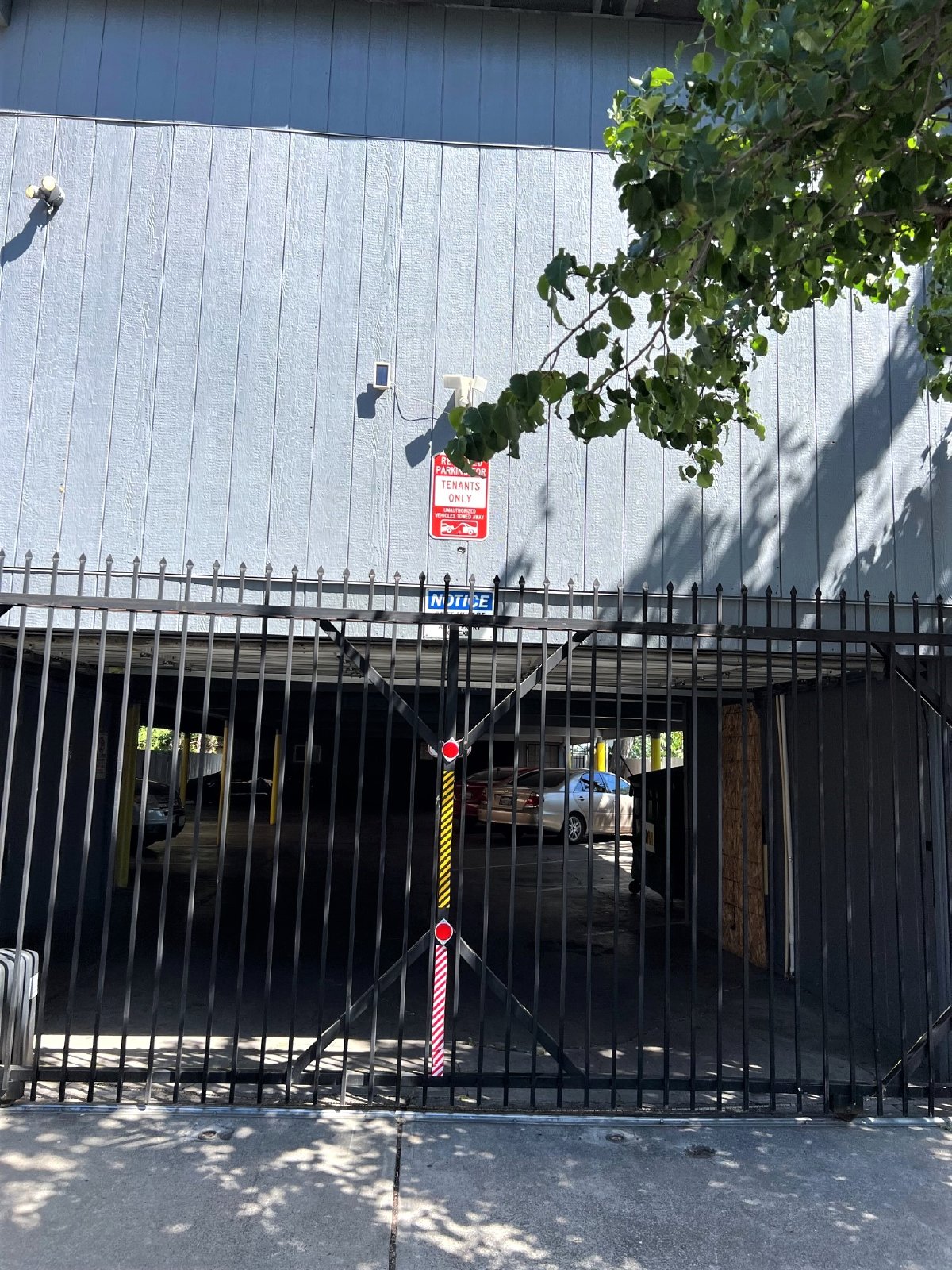 415 E Flora St Apt 12 property image