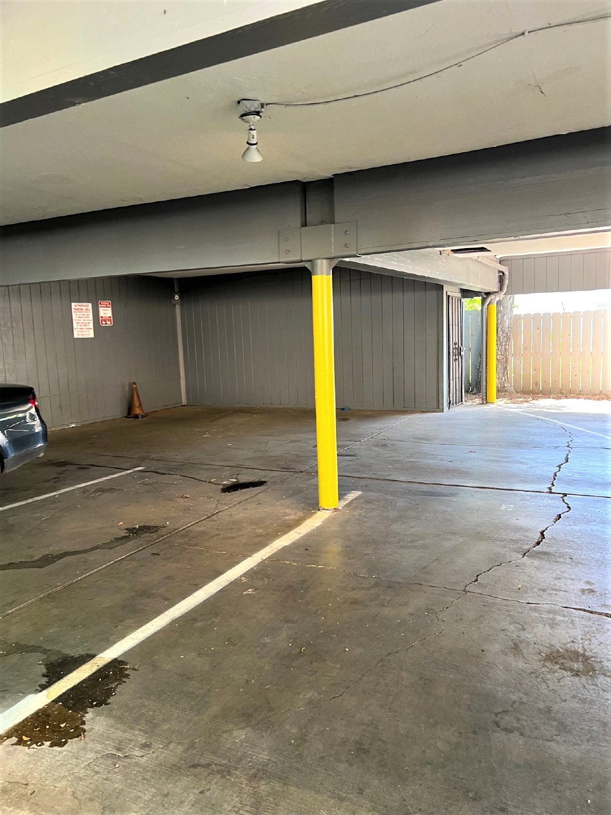 415 E Flora St Apt 12 property image