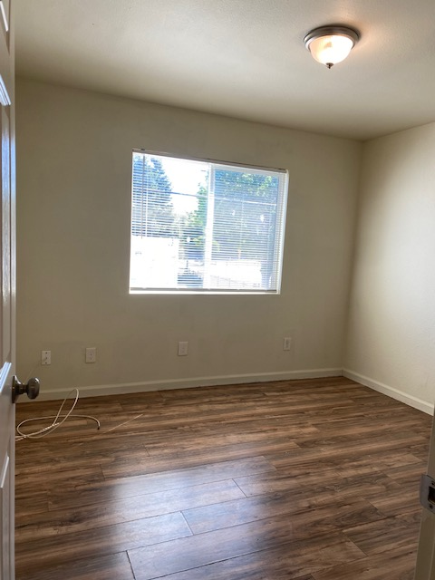 415 E Flora St Apt 12 property image